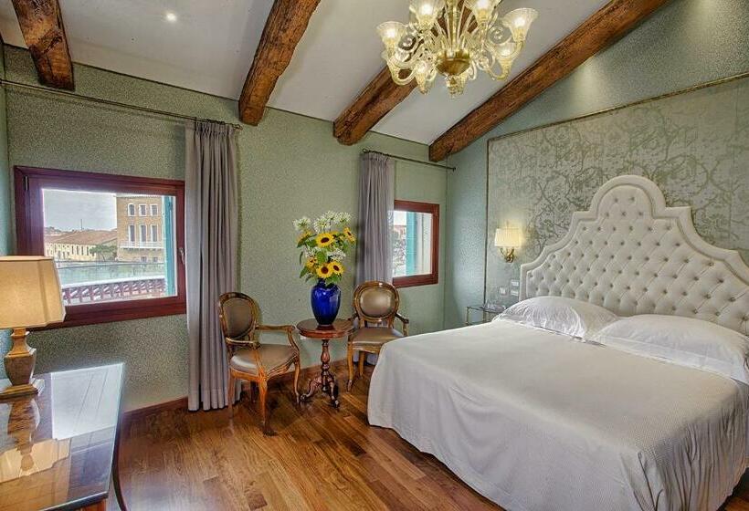 Habitación Deluxe con Vistas, Santa Chiara