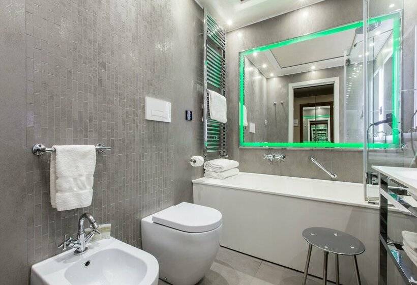 Habitación Triple Deluxe, Santa Chiara