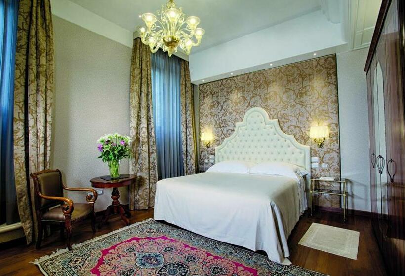 Habitación Deluxe con Vistas, Santa Chiara