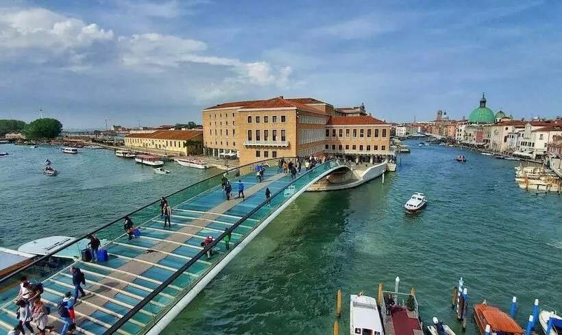 اتاق لوکس با چشمانداز, Santa Chiara