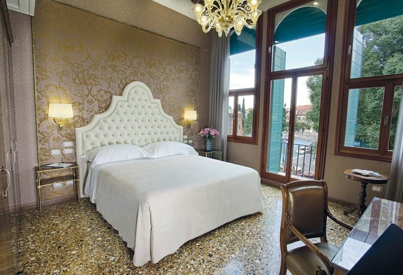 Habitación Triple Deluxe con Vistas, Santa Chiara