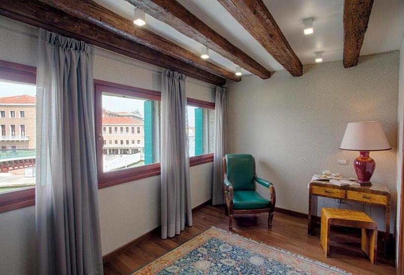 Suite con Vistas, Santa Chiara