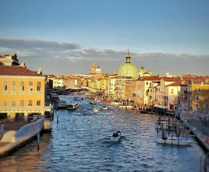 سوئیت با چشمانداز, Santa Chiara