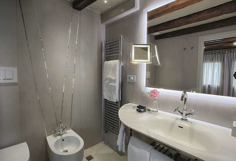 Suite con Vistas, Santa Chiara