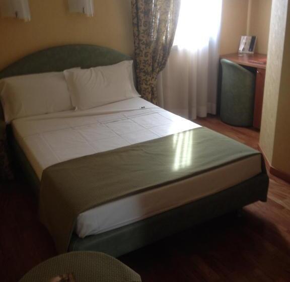 חדר סטנדרט יחיד, Sirio