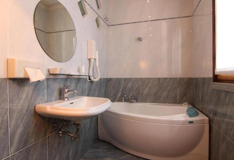 חדר אקונומי, Sirio