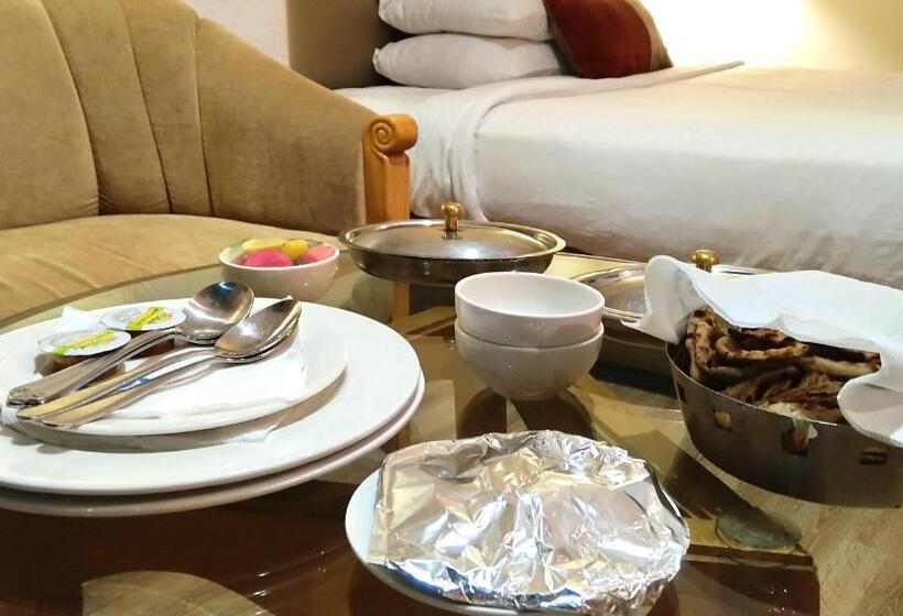 Номер Deluxe, The Maya