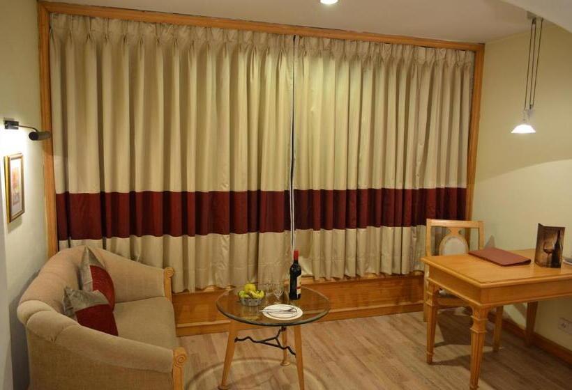 Номер Deluxe, The Maya