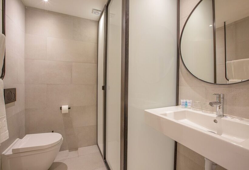 ２ベッドルームアパートメント, Marsenses Paradise Club