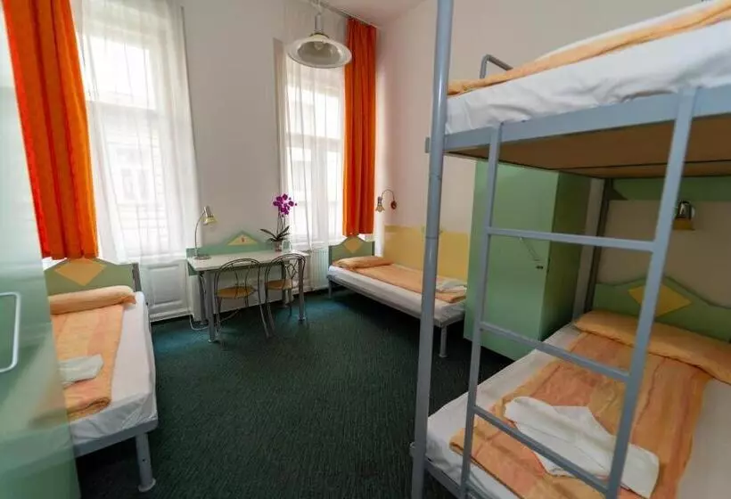 4 Bett Standardzimmer, MP Hostel Budapest