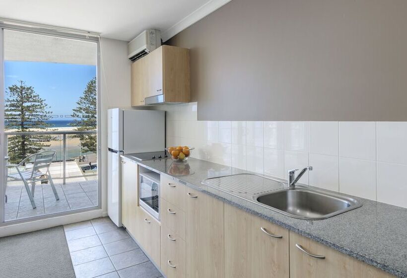 דירת חדר, Nesuto The Entrance