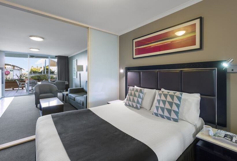 דירת דלוקס 2 חדרי שינה, Nesuto The Entrance