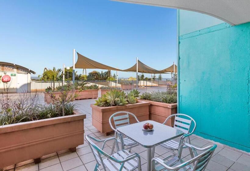 דירת דלוקס 2 חדרי שינה, Nesuto The Entrance