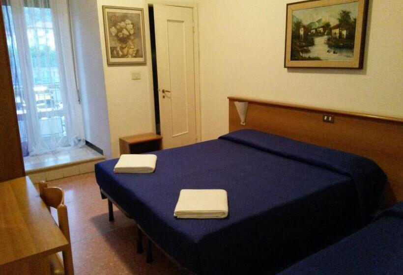 חדר סטנדרט לשלושה, Bel Sit