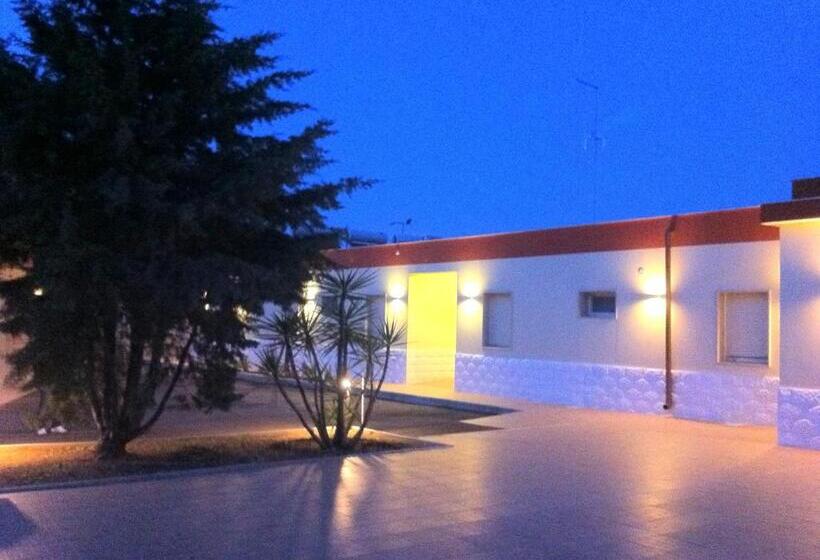 חדר יחיד נוף לגינה, Giardino