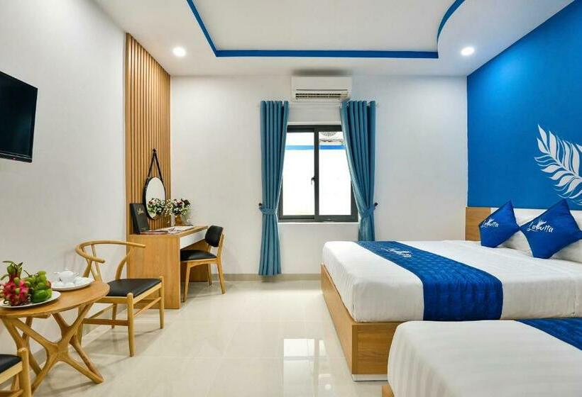 اتاق استاندارد چهار تخته, La Vita