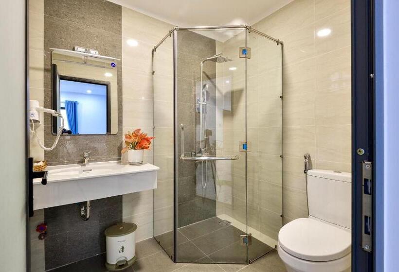 اتاق استاندارد چهار تخته, La Vita