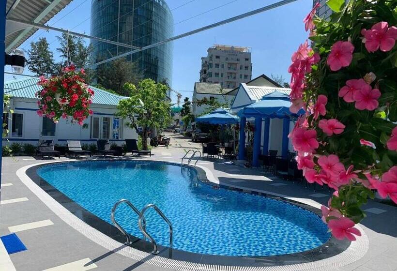 اتاق استاندارد چهار تخته, La Vita