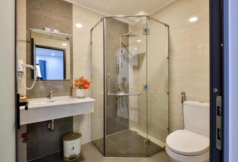 اتاق استاندارد چهار تخته, La Vita