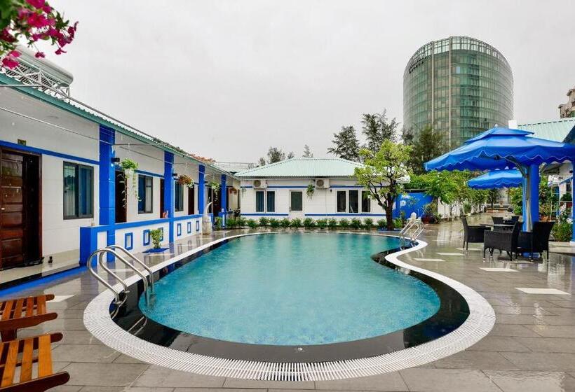 اتاق استاندارد سه نفره, La Vita