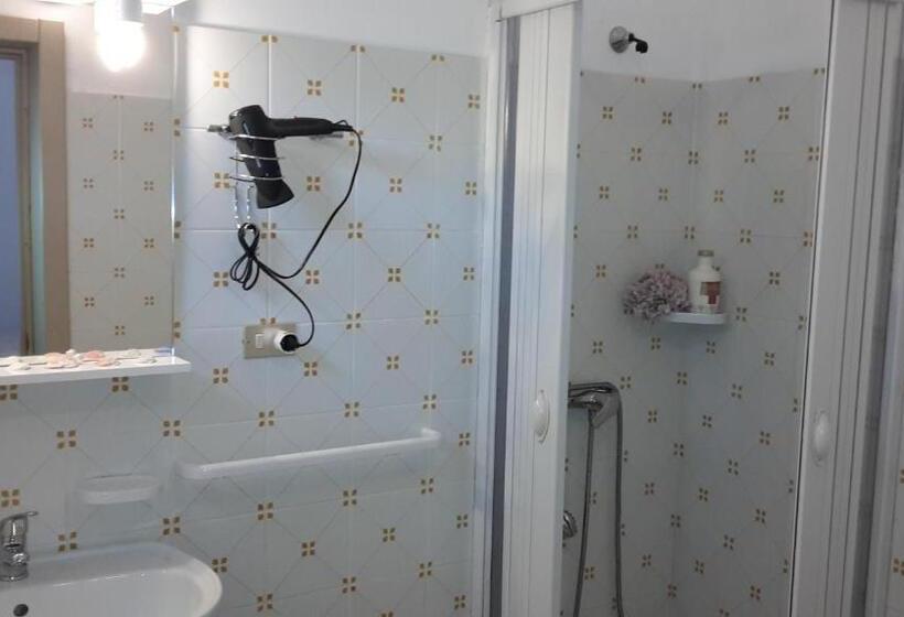 Pokój Standard Trzyosobowy, Agriturismo Vignavecchia