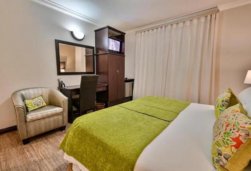 اتاق اجرایی با تخت بزرگ, Villa Bali Luxury Guesthouse