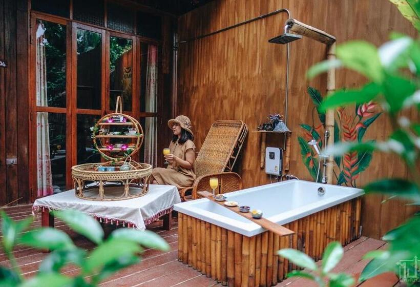 标准间带阳台, Nan De Panna Resort And Spa