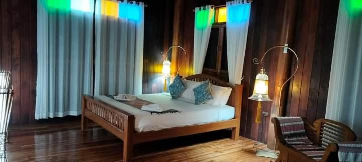 キングサイズベッドのスタンダードルーム, Nan De Panna Resort And Spa