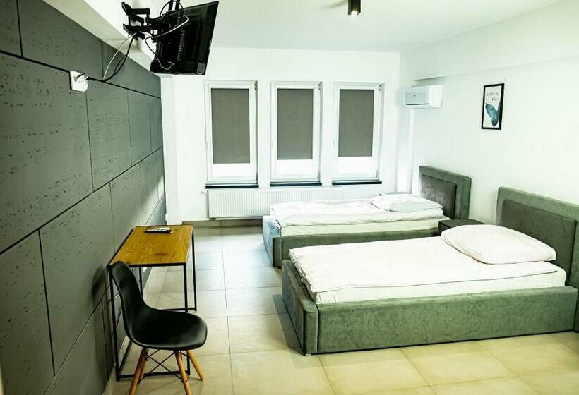 Четырехместный Номер Deluxe, Orange Tree