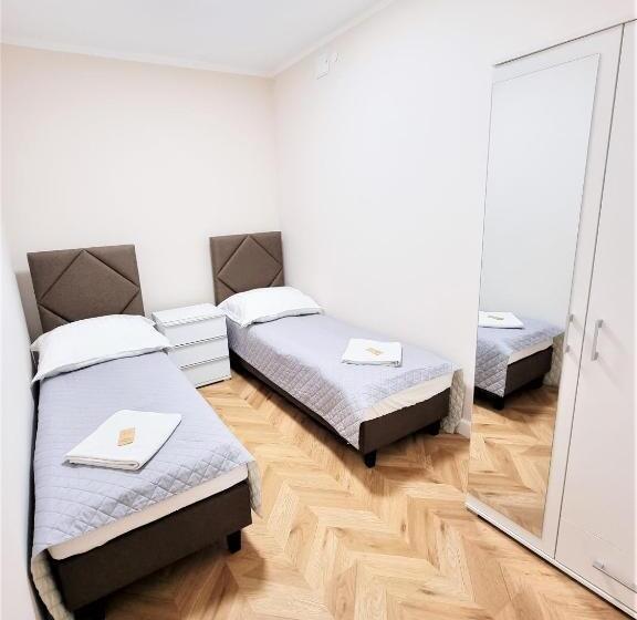 Апартаменты 2 Спальни, Orange Tree