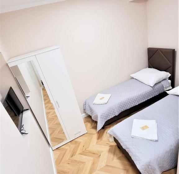 Номер Economy, Orange Tree