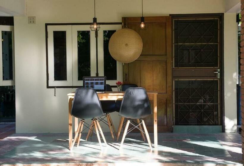 ファミリールーム, Phuttal Residence