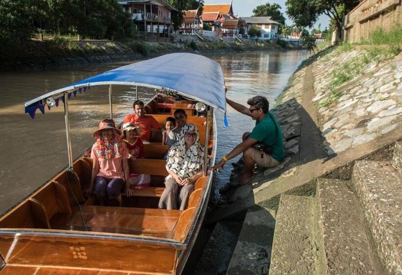 ファミリールーム, Phuttal Residence