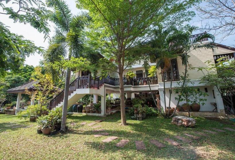 ガーデンビュースタンダードルーム, Phuttal Residence