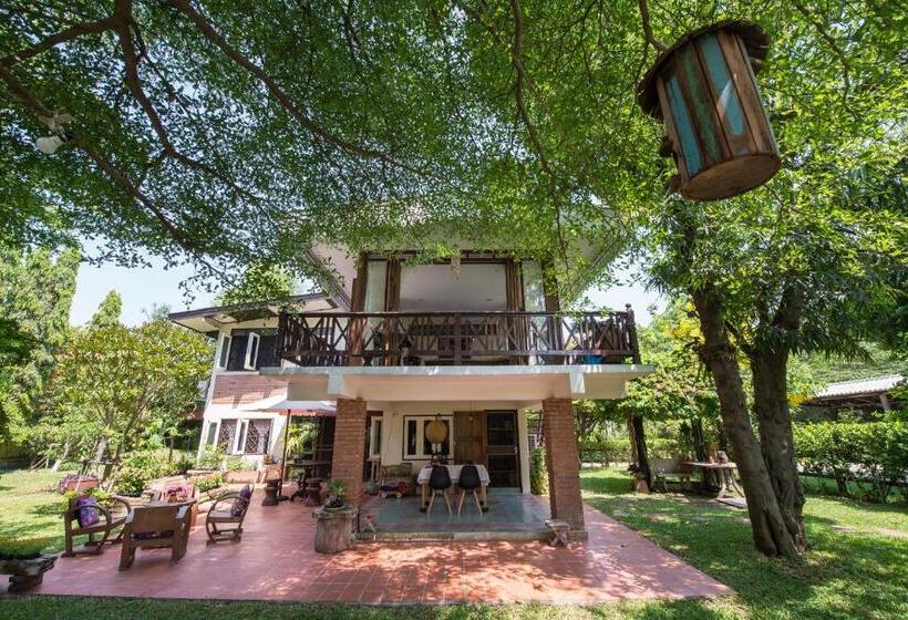 ファミリールーム, Phuttal Residence