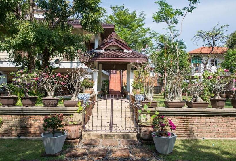 ガーデンビュースタンダードルーム, Phuttal Residence