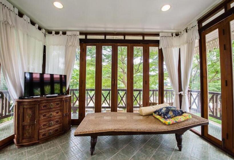 リバービュースタンダードルーム, Phuttal Residence