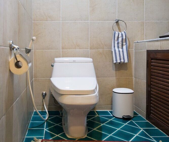 リバービュースタンダードルーム, Phuttal Residence