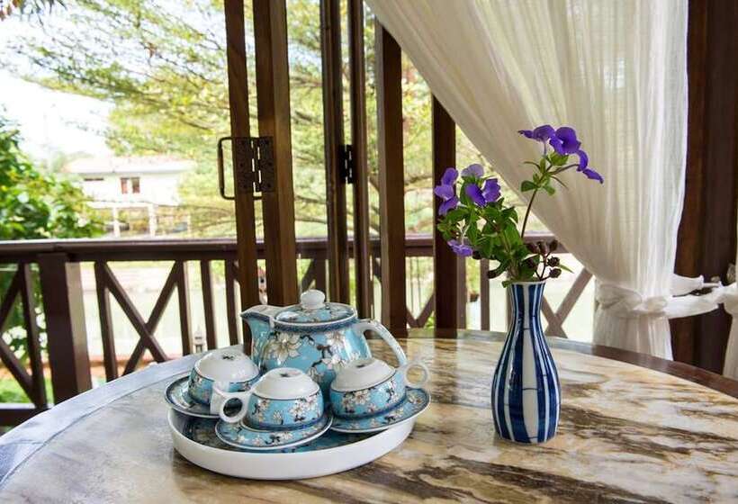 リバービュースタンダードルーム, Phuttal Residence