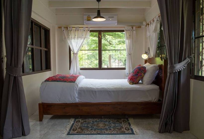 ファミリールーム, Phuttal Residence