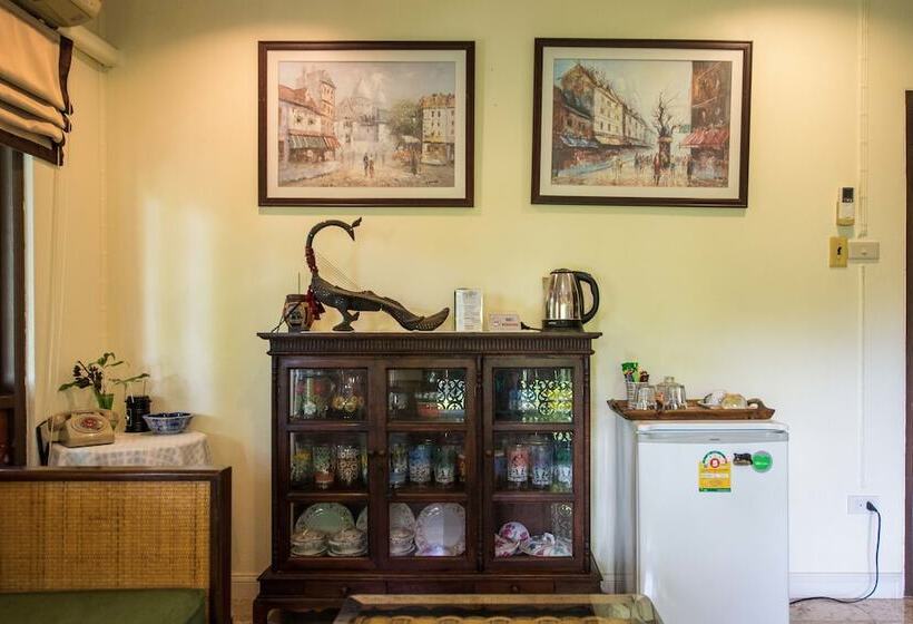 ガーデンビュースタンダードルーム, Phuttal Residence