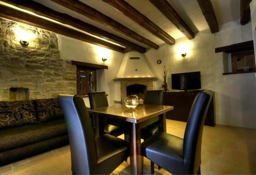 בית, 2 חדרי שינה, Traditional Stone House Kotli