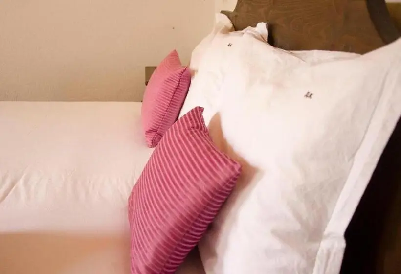 スタンダードルーム, Family Hotel Dinchova Kushta