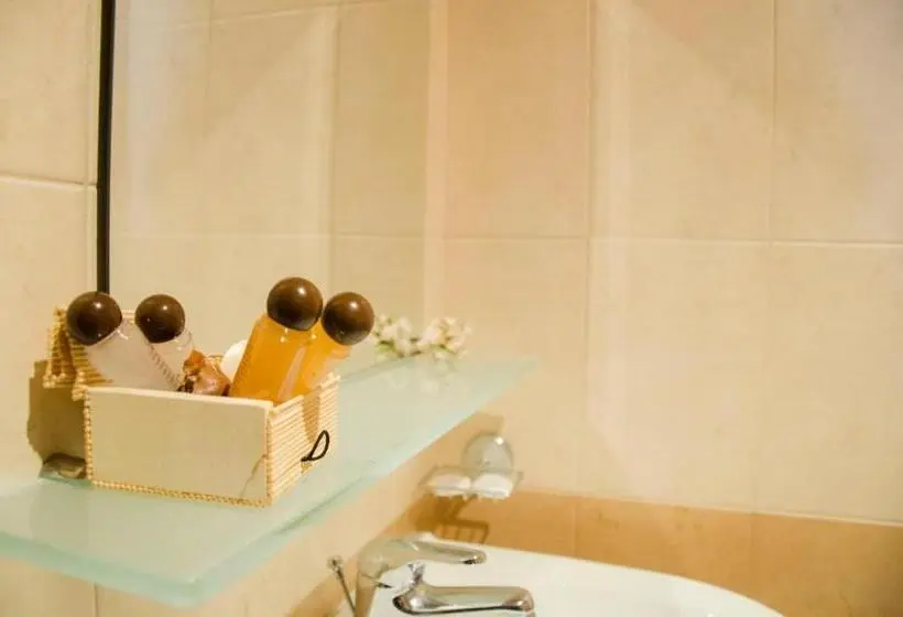 スタンダードルーム, Family Hotel Dinchova Kushta