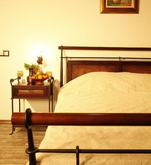 수피리어 룸, Family Hotel Dinchova Kushta