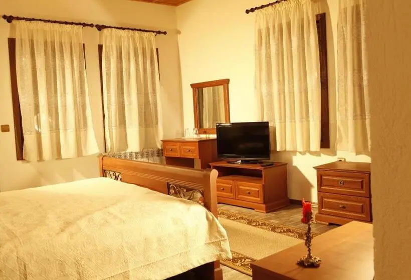 スーペリアールーム, Family Hotel Dinchova Kushta