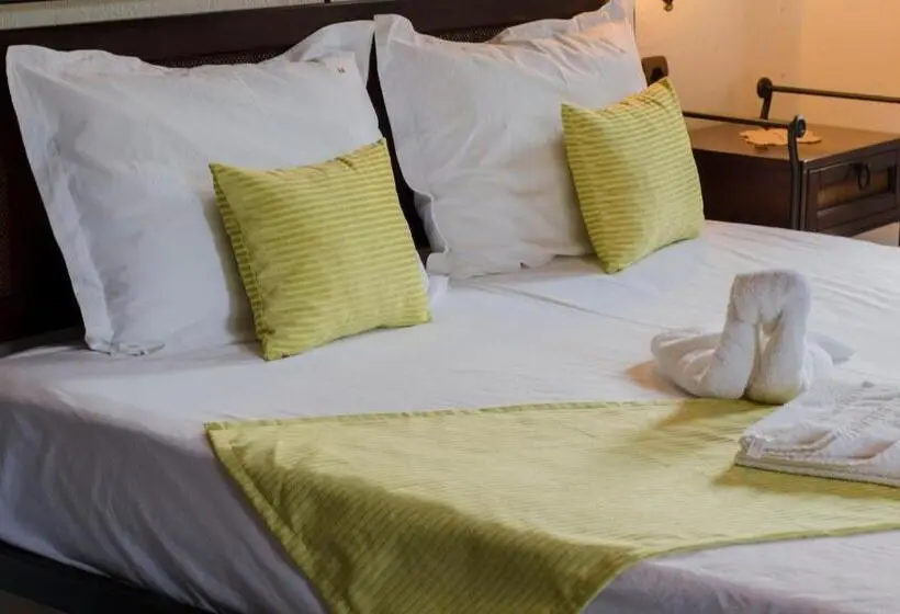 スーペリアールーム, Family Hotel Dinchova Kushta