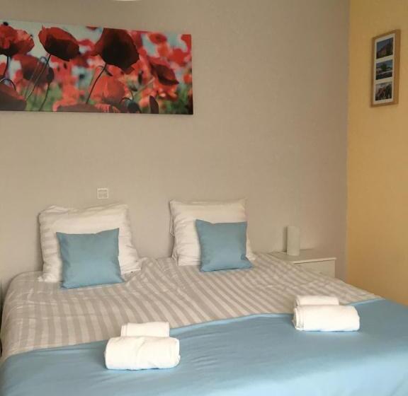 コンフォートルーム, Bij Boone