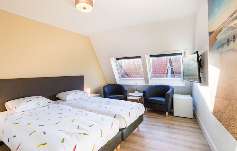 コンフォートルーム, Bij Boone