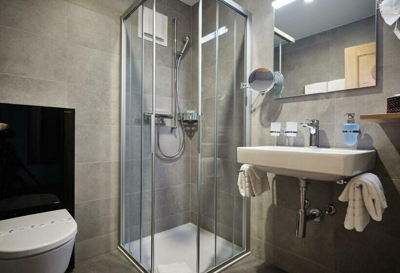 חדר קומפורט, Hubertus